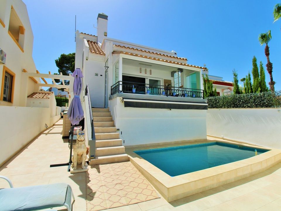 Villa i Villamartin, Alicante - foto 1