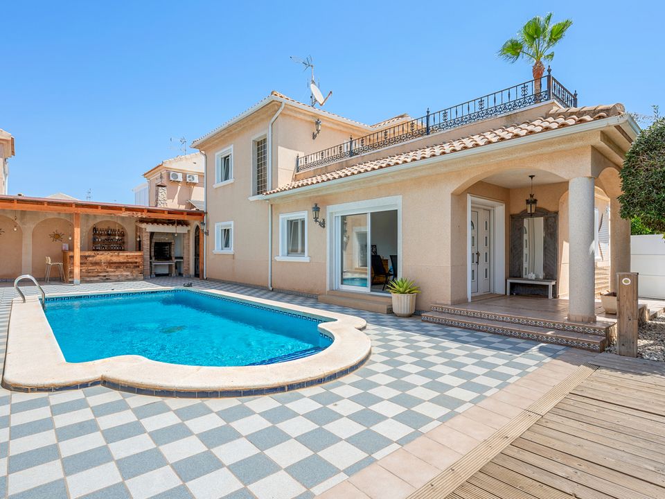 Villa i Torre de la Horadada, Alicante - foto 1