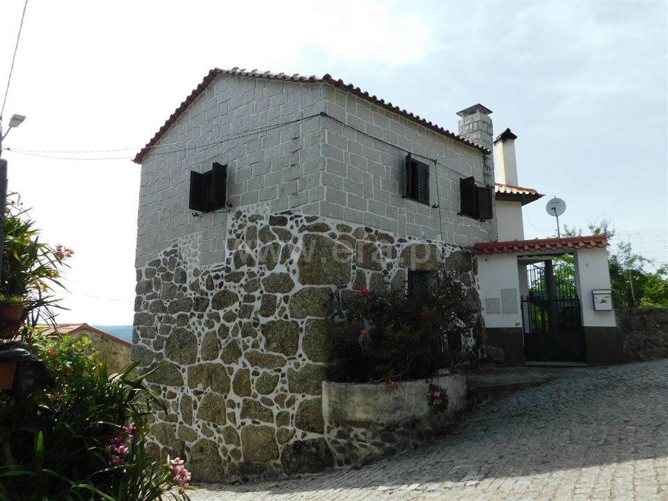 Villa in Seia, Guarda - foto 1