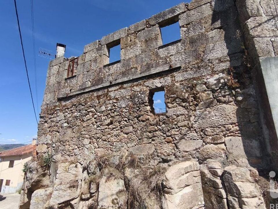 Casa de cidade em Oliveira do Hospital, Coimbra - foto 1