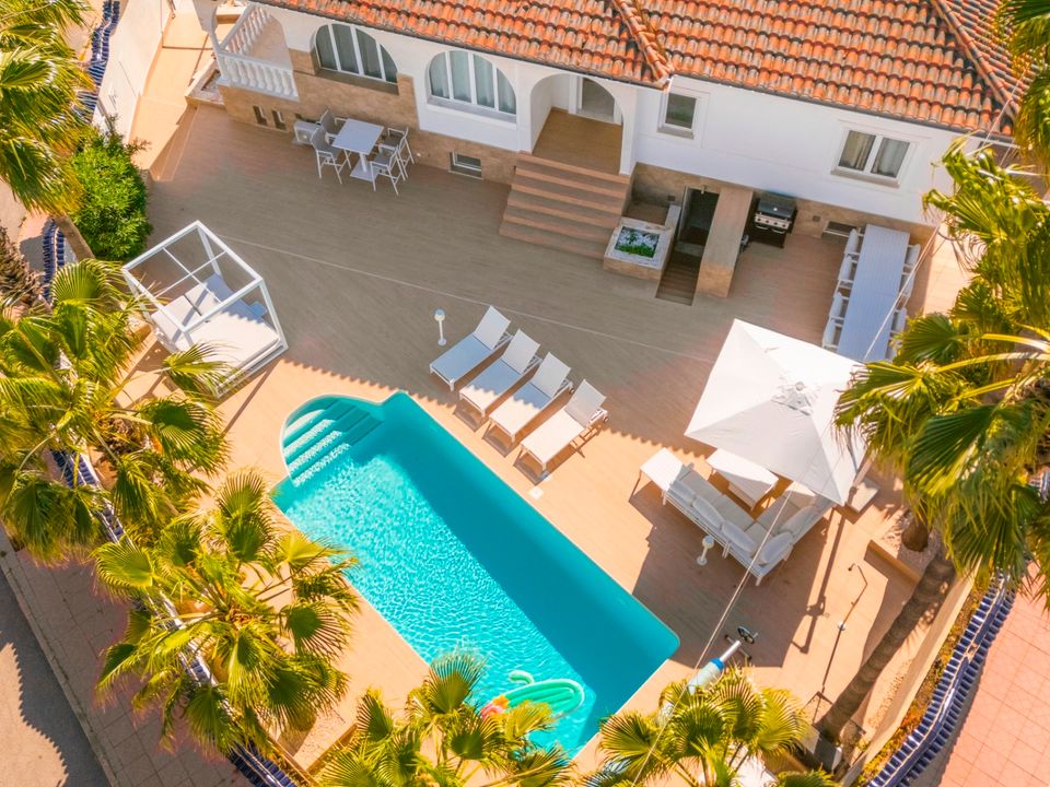 Villa - Ciudad Quesada, Alicante - photo 2