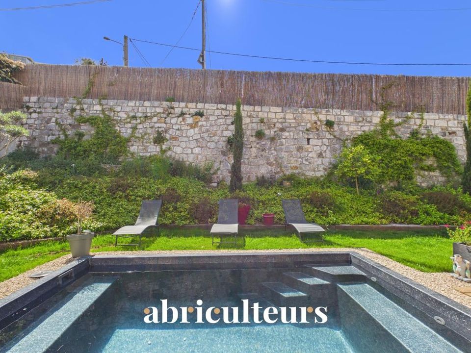 Villa i Saint-Laurent-du-Var, Alpes-Maritimes - bilde 2