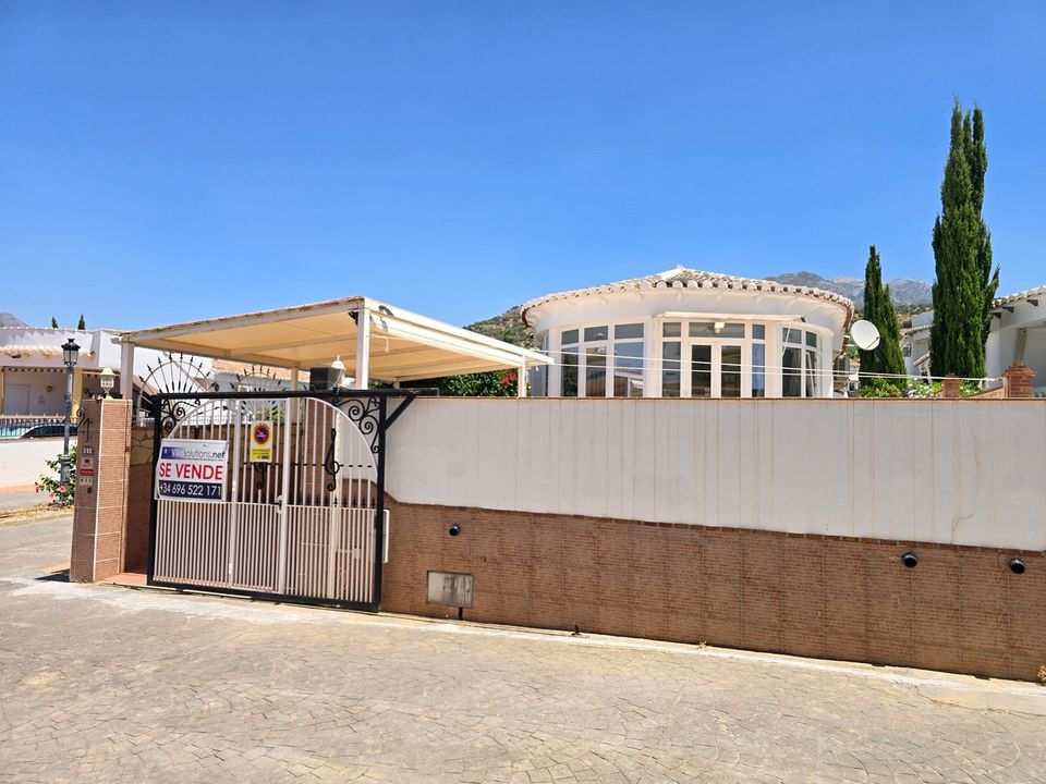 Villa en Alcaucin, Malaga - foto 1