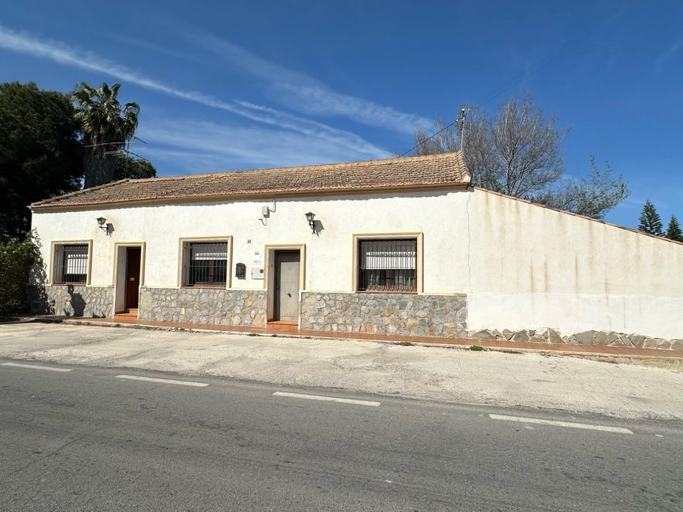 Villa i Heredades, Alicante - foto 1
