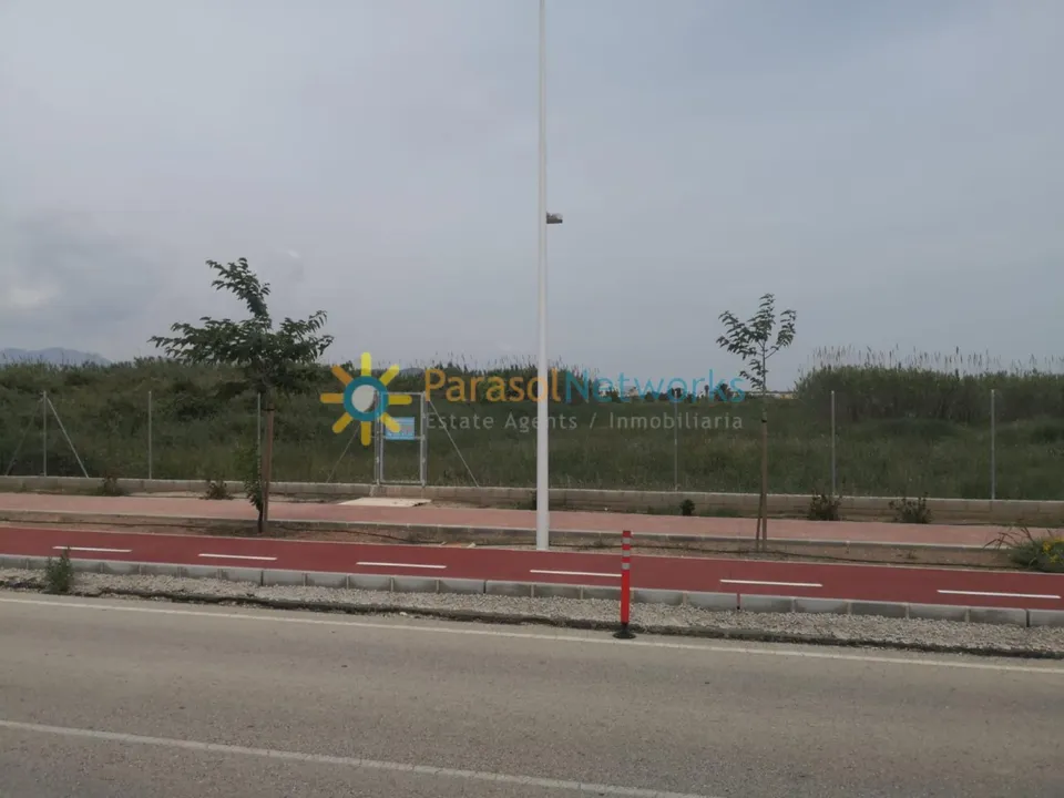 Helårsgrund i Guardamar De La Safor, Valencia - foto 1