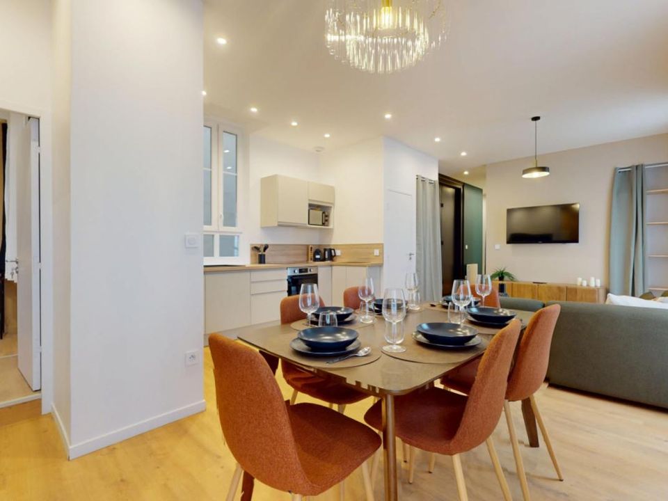 Apartment in Lyon, Rhone - photo 2
