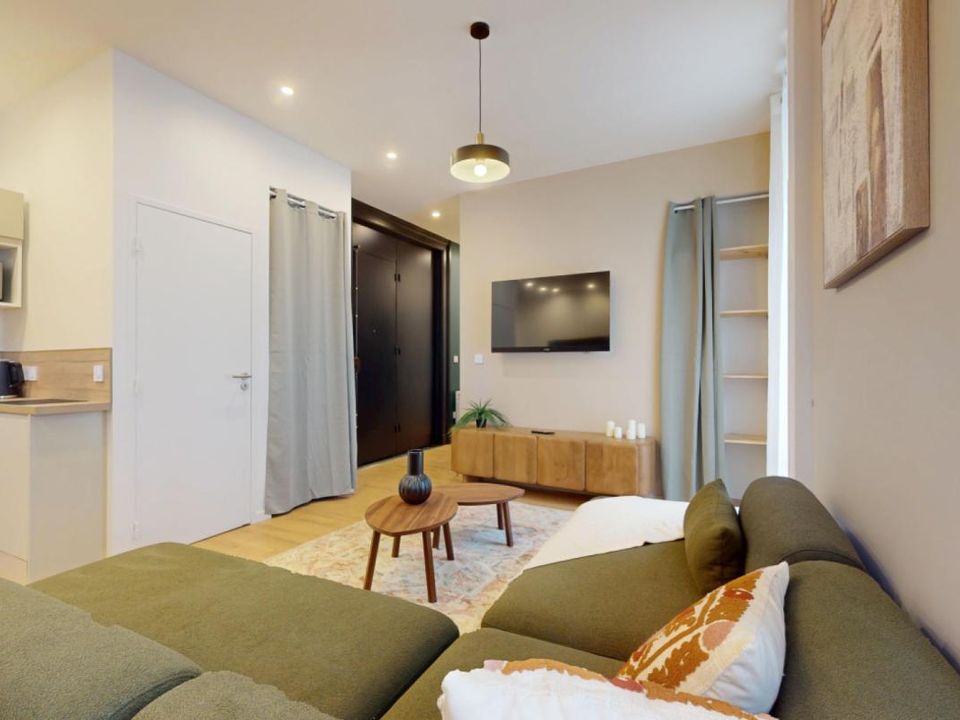 Apartment in Lyon, Rhone - photo 5