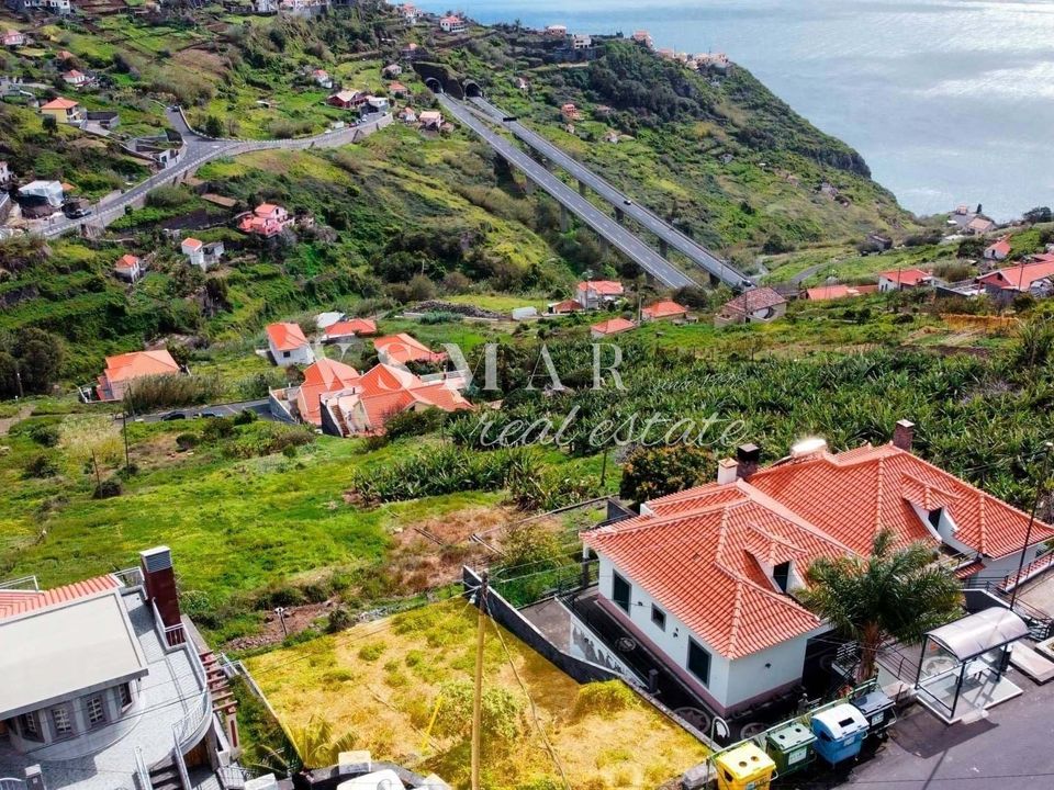 Helårsgrund i Ribeira Brava, Madeira - foto 1