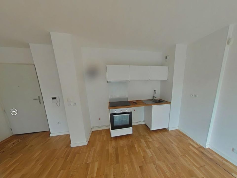 Apartment in Lens, Pas-de-Calais - photo 2