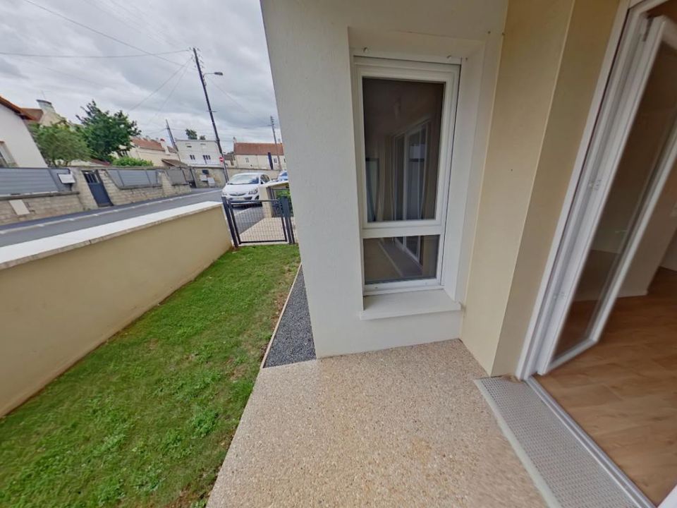 Apartment in Fleury-sur-Orne, Calvados - photo 3