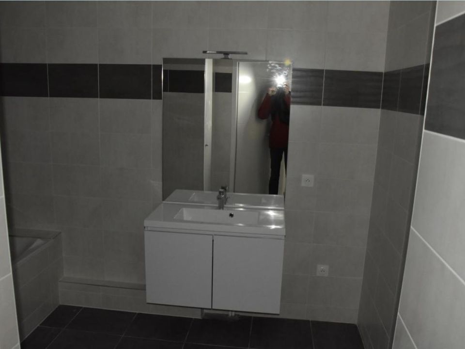 Apartment in Bezannes, Marne - photo 5