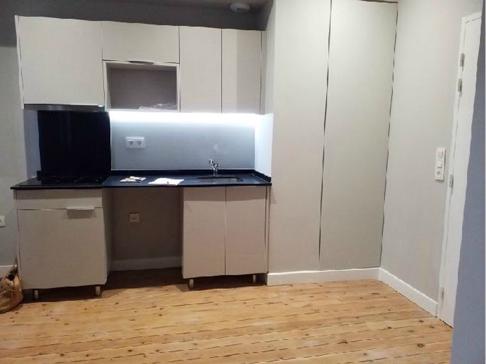 Apartment in Saintes, Charente-Maritime - photo 4