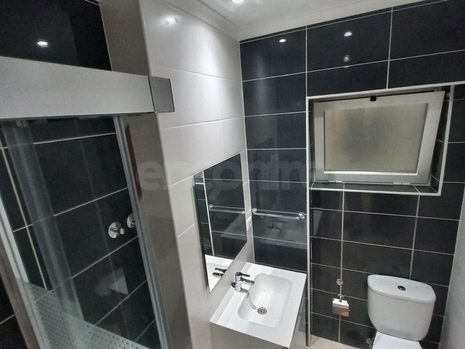 Apartment in Odivelas, Lisbon - photo 1