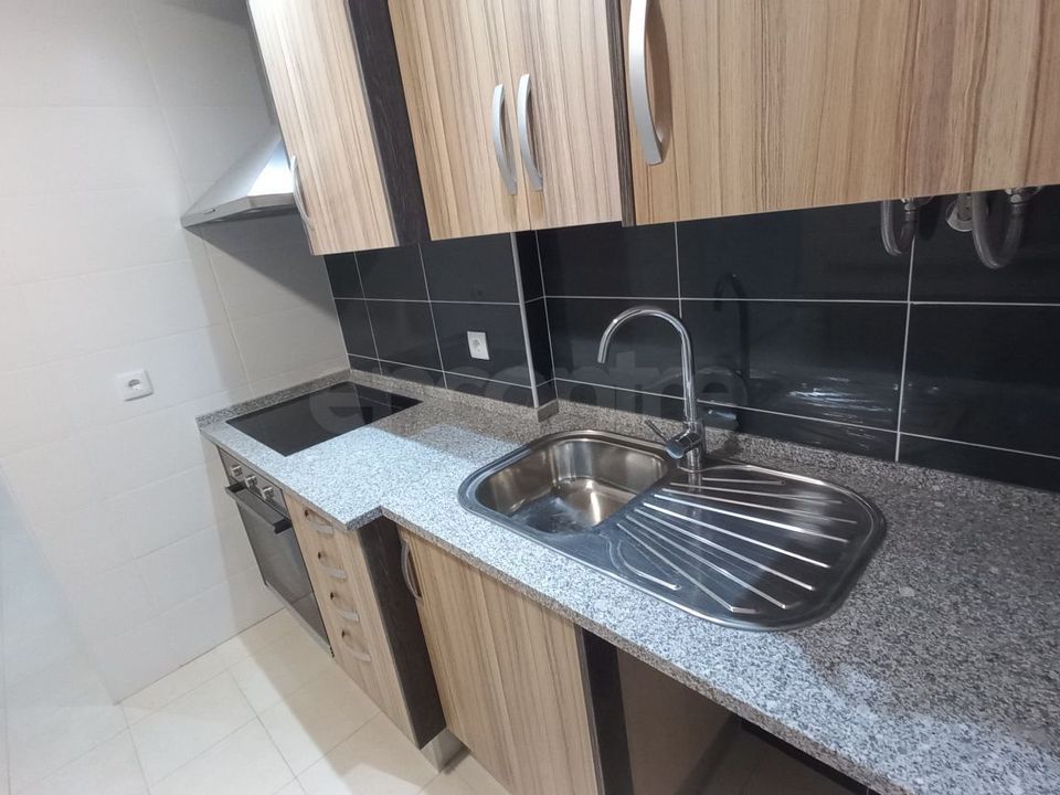 Apartment in Odivelas, Lisbon - photo 4