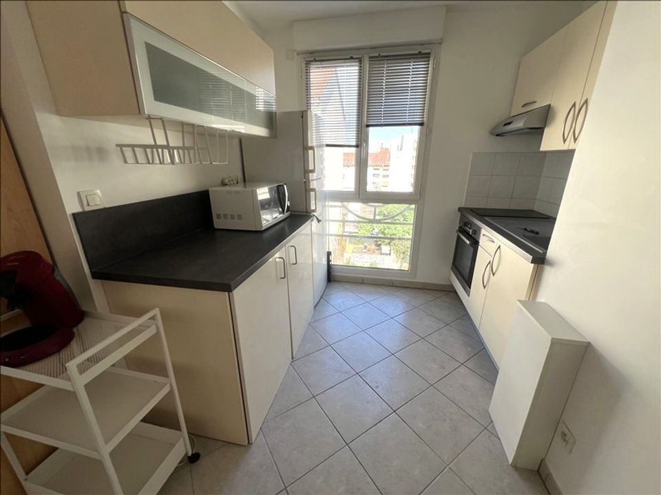 Lejlighed i Villeurbanne, Rhone - foto 3