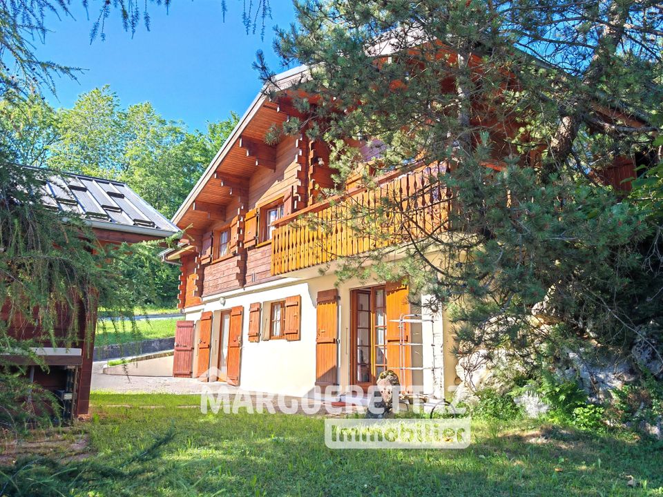 Houten chalet in Mieussy, Haute-Savoie - foto 1