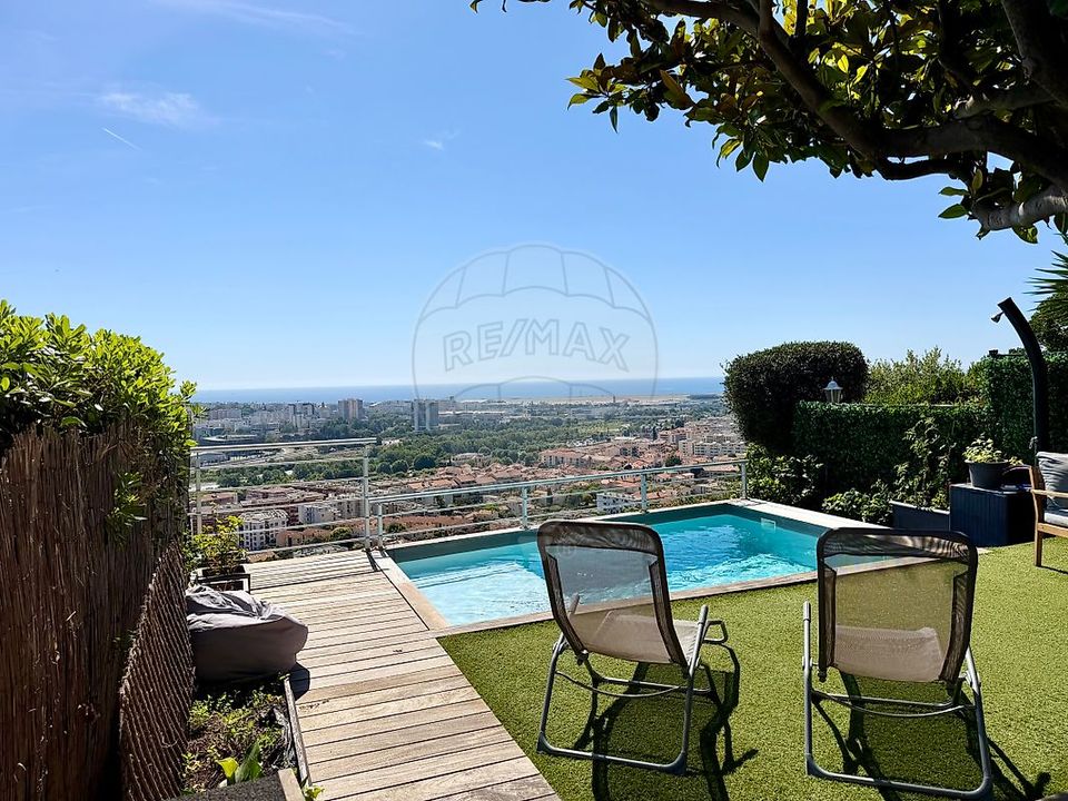 Villa i Saint-Laurent-du-Var, Alpes-Maritimes - foto 1