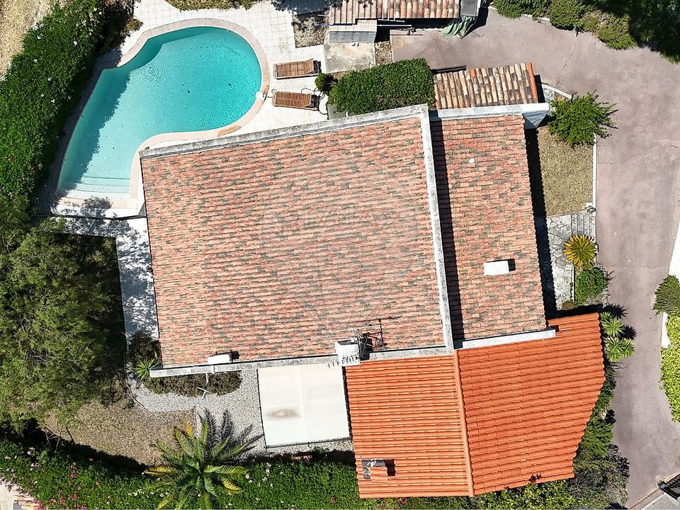 Villa i Saint-Laurent-du-Var, Alpes-Maritimes - bilde 2