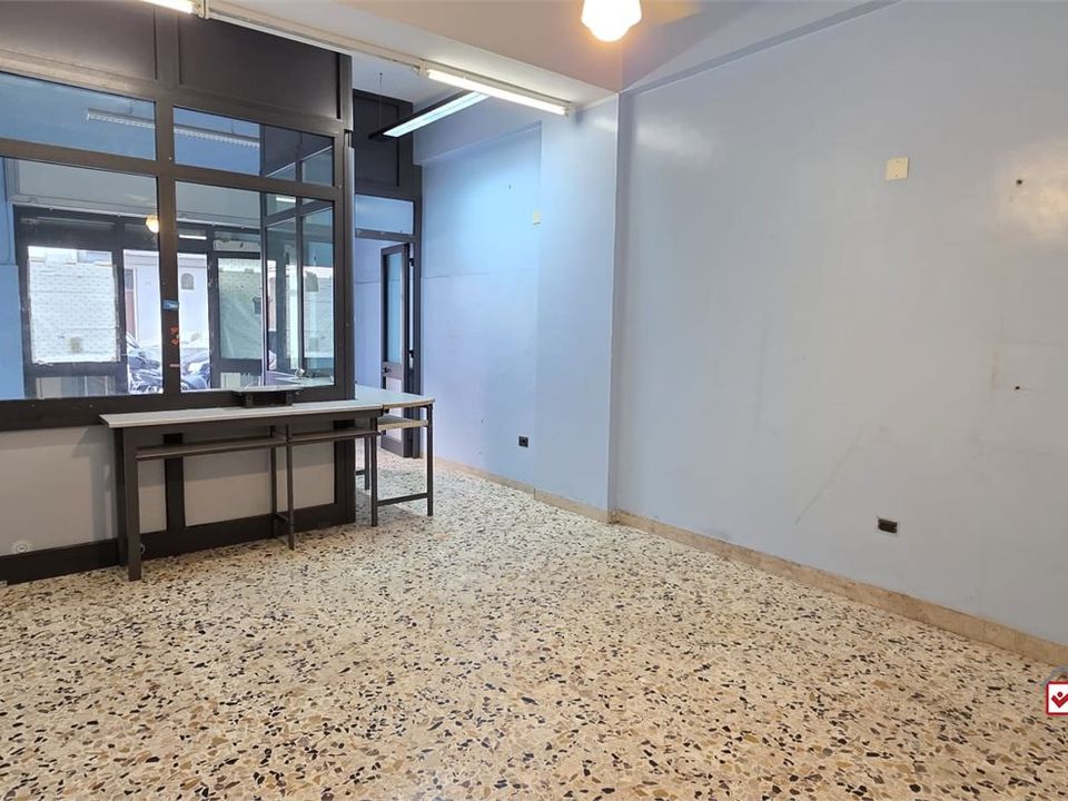 Erhvervsejendom i Messina, Messina - foto 4