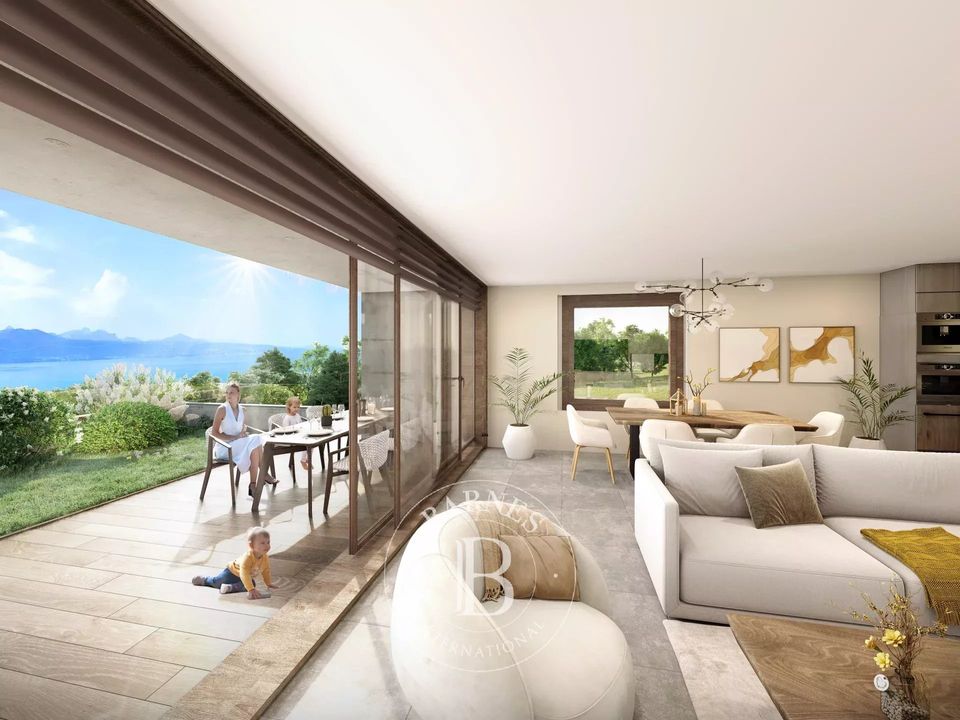 Villa i Evian-les-Bains, Haute-Savoie - foto 1