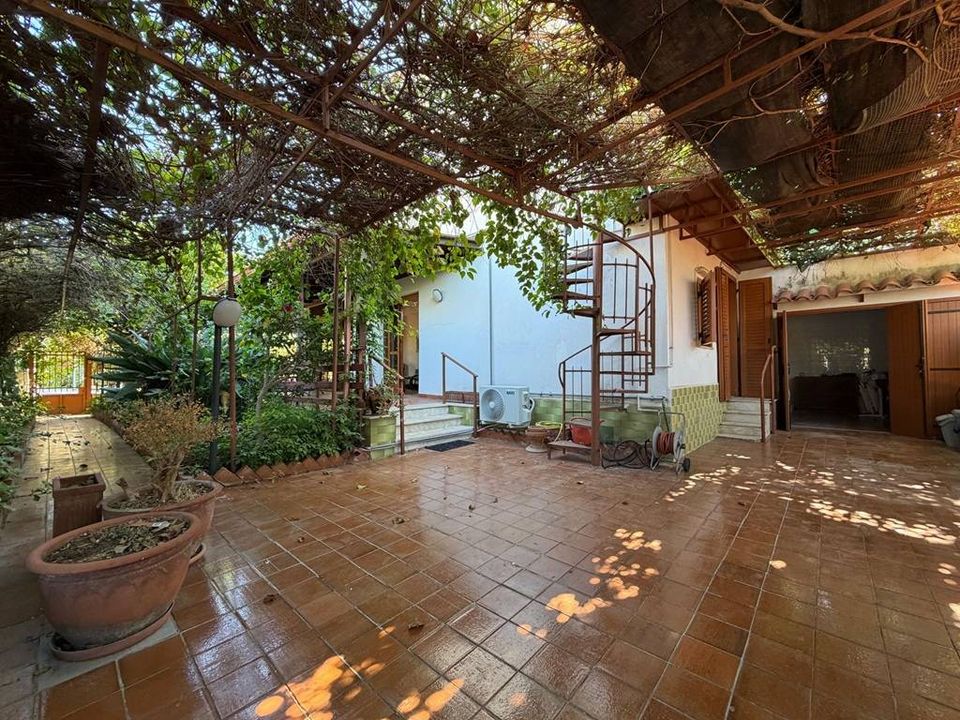 Villa em Palermo, Palermo - foto 1