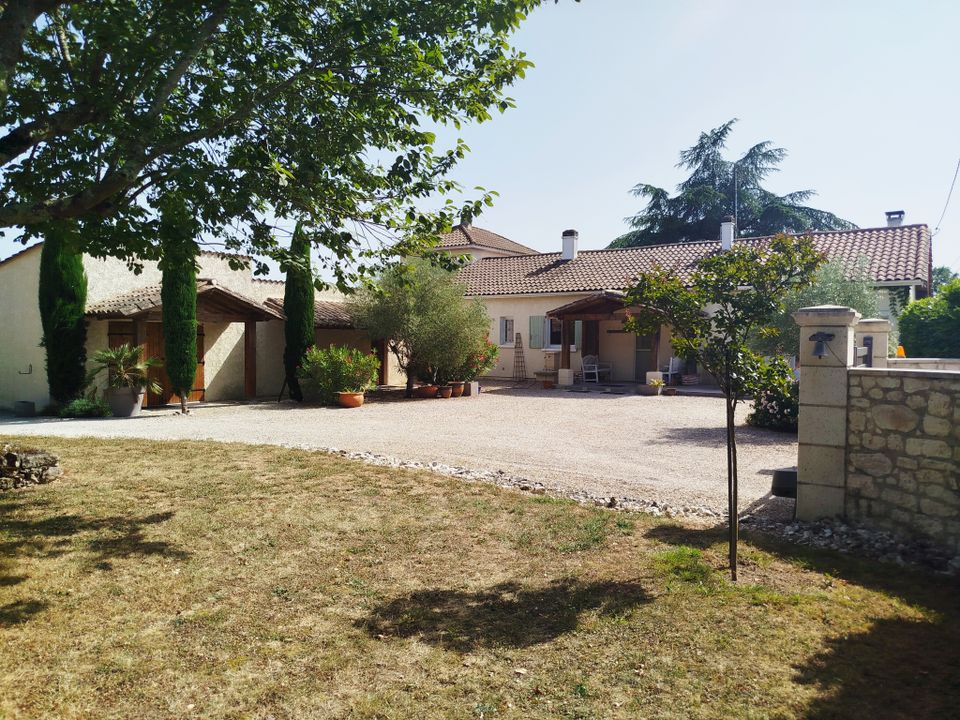 Villa en Saint-Andre-et-Appelles, Gironde - foto 2