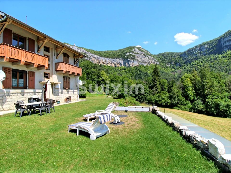 Villa i Vulvoz, Jura - bilde 1