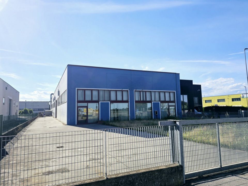 L'establiment comercial a Merlara, Padua - foto 1