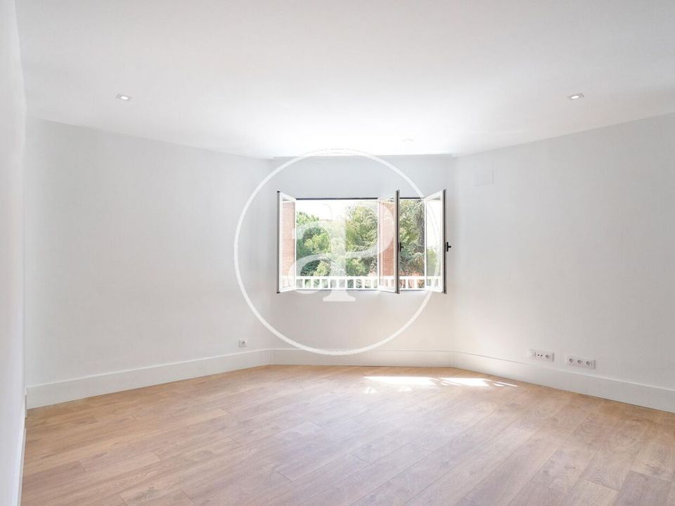 Apartment in Madrid, Madrid - photo 4