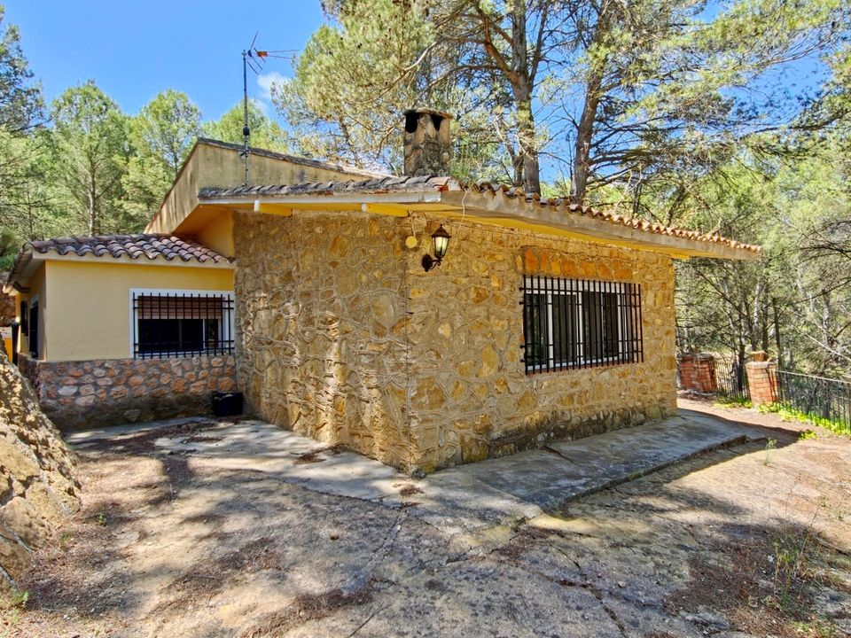 Villa en Bunol, Valencia - foto 1