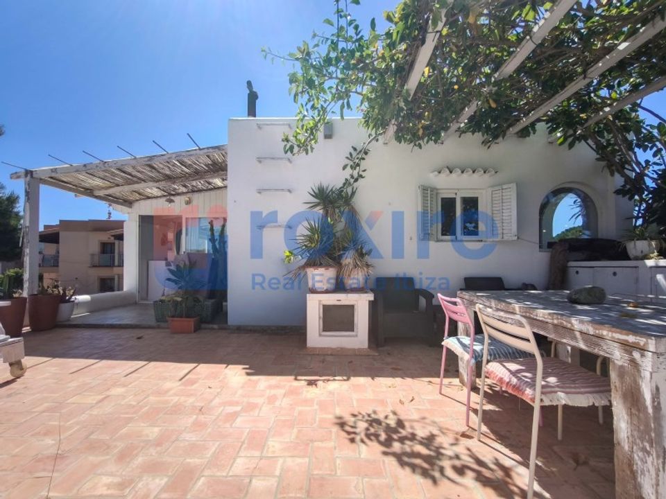 Villa i Cala de Bou, Ibiza - bilde 1