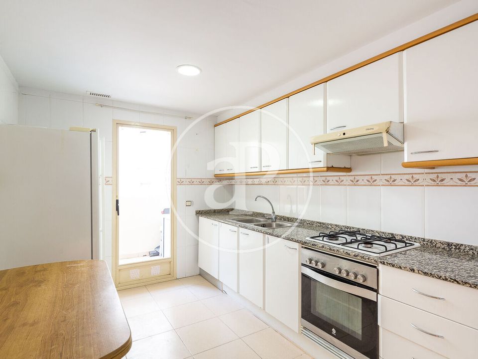 Apartment in Valencia, Valencia - photo 5