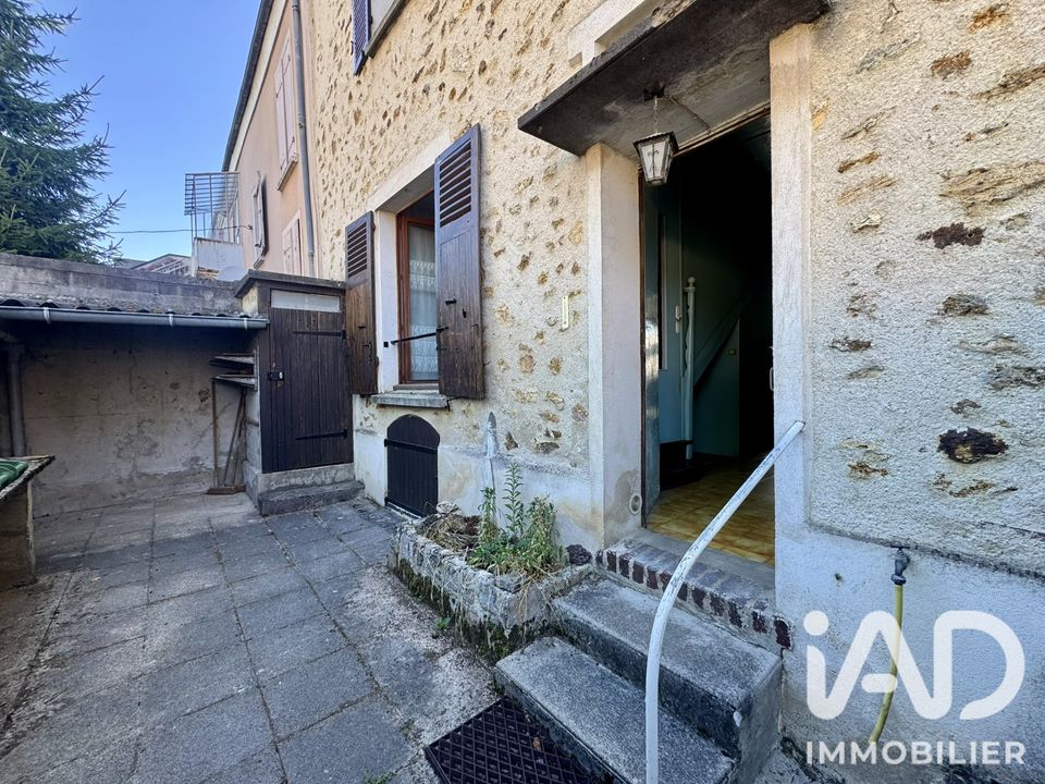 Byhus i Boissy-le-Chatel, Seine-et-Marne - foto 1