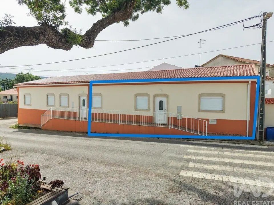 Radhus i Alcobaca, Leiria - foto 2