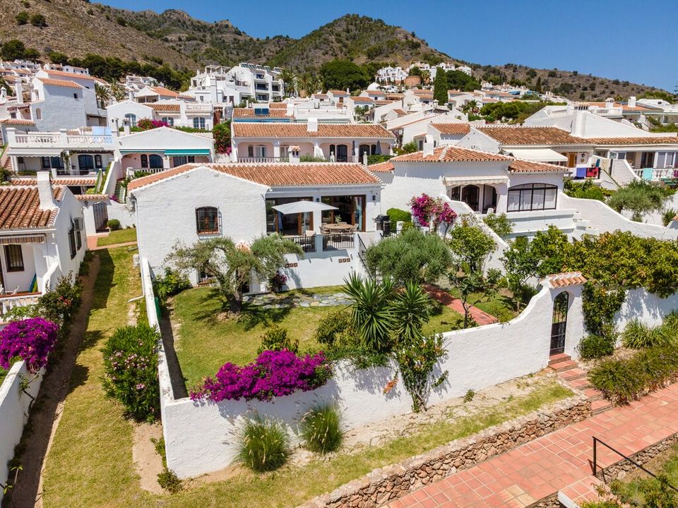 Villa em Nerja, Malaga - foto 1