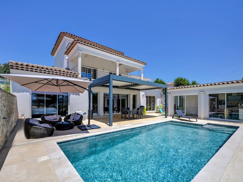 Villa i Plan-de-Cuques, Bouches-du-Rhone - foto 1