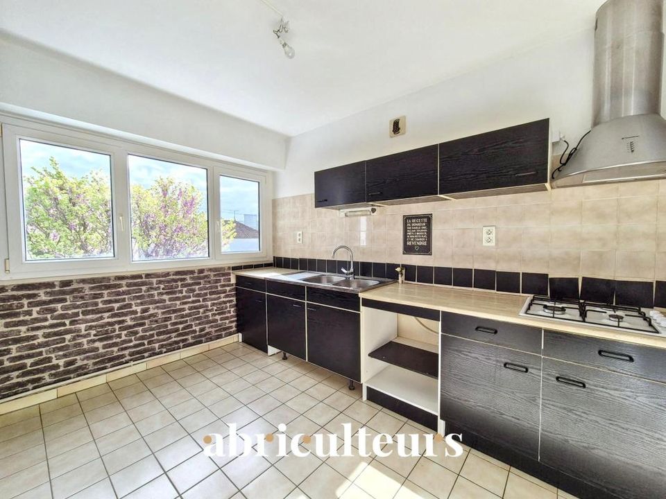 Apartment in Cognac, Charente - photo 4