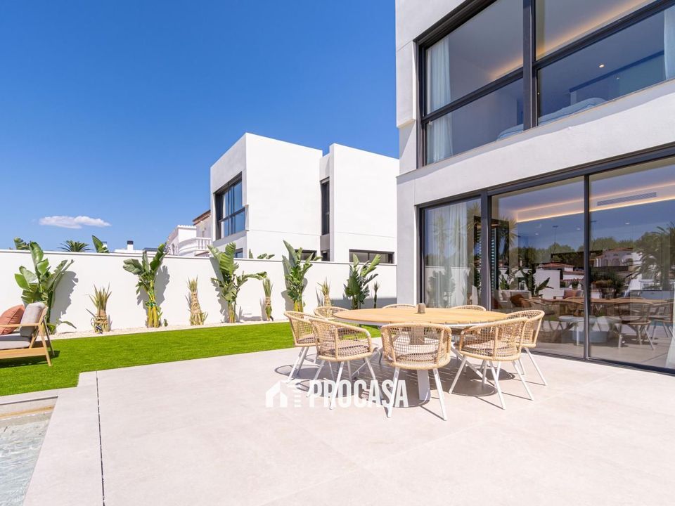 Villa i Empuriabrava, Gerona - foto 4