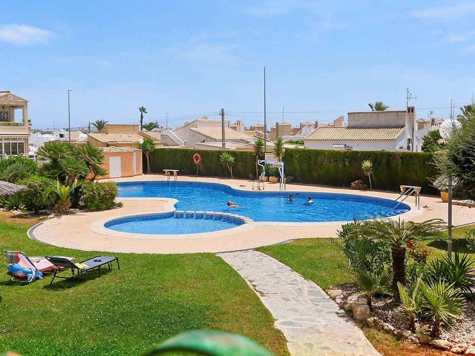 Byhus i Playa Flamenca, Alicante - foto 3