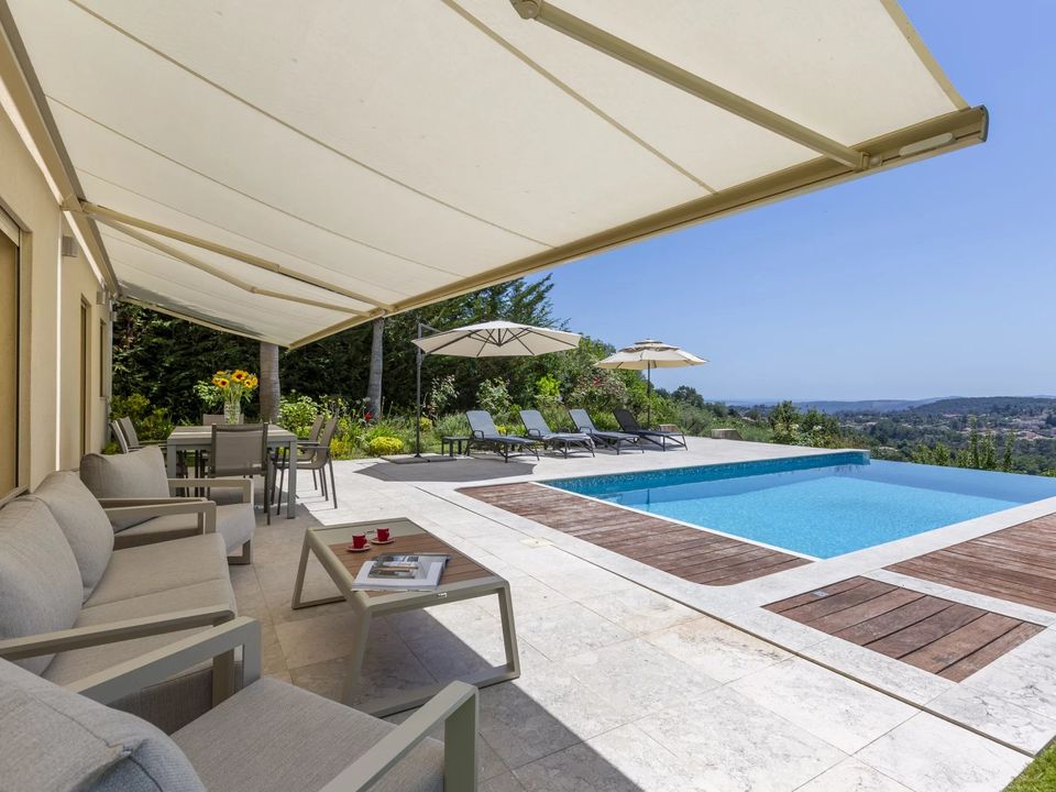Villa in Vence, Alpes-Maritimes - foto 1