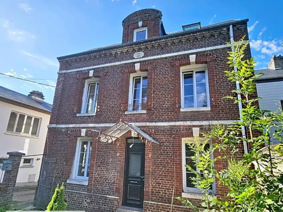Villa in Lillebonne, Seine-Maritime - foto 1