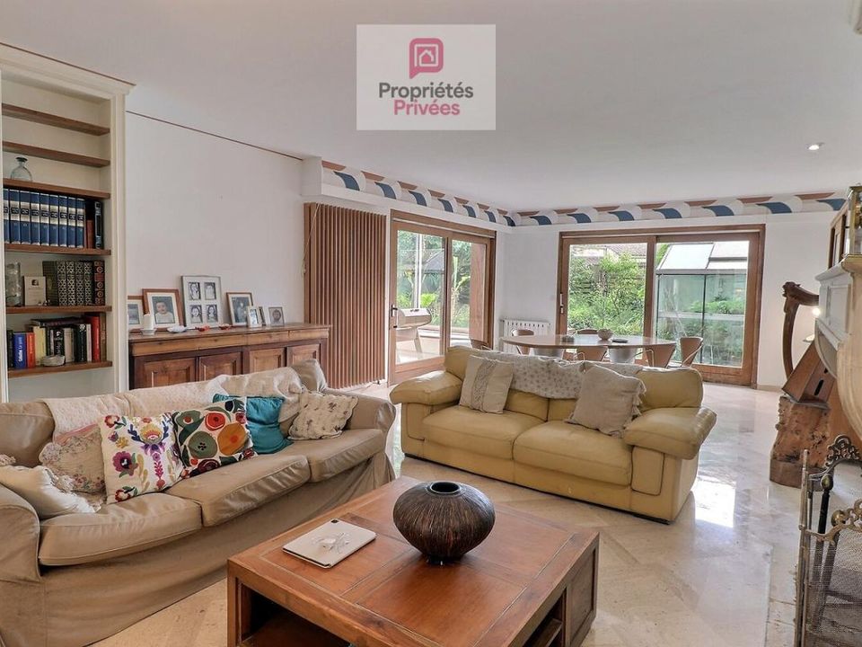 Villa in Aigrefeuille-d'Aunis, Charente-Maritime - foto 1