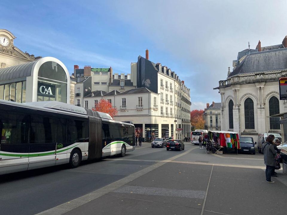 Erhvervsejendom i Nantes, Loire-Atlantique - foto 2
