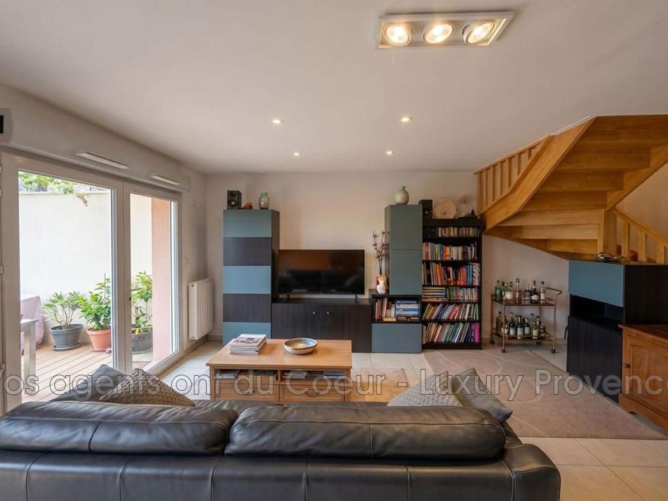 Villa en Gardanne, Bouches-du-Rhone - foto 2