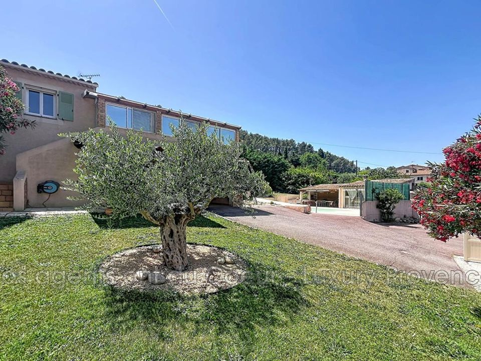 Villa a Gardanne, Bouches-du-Rhone - foto 1