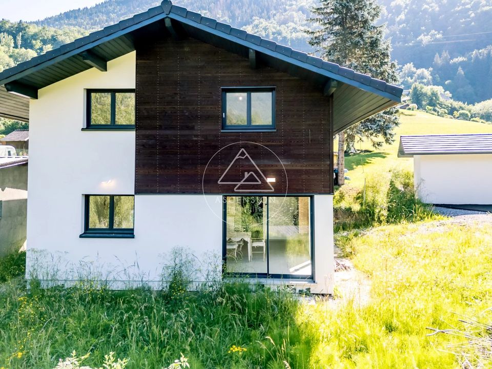Træhytte i Saint-Jean-d'Aulps, Haute-Savoie - foto 1