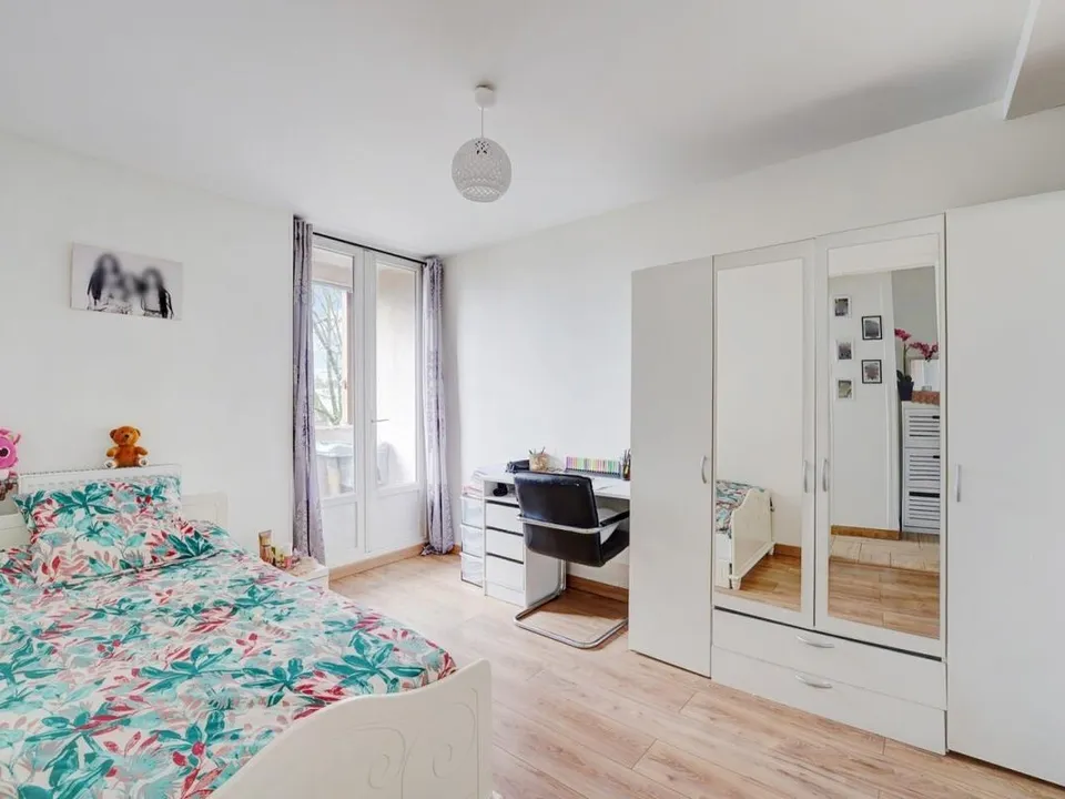 Lejlighed i Montreuil, Seine-Saint-Denis - foto 1