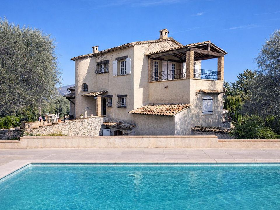 Villa i La Gaude, Alpes-Maritimes - foto 1