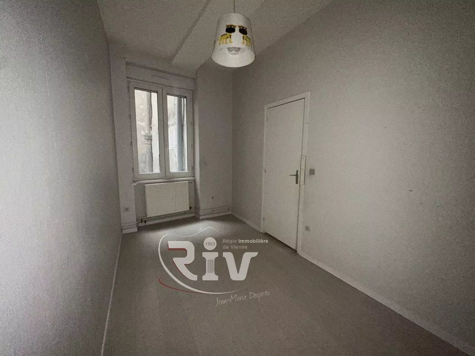 Apartment in Vienne, Isere - photo 4