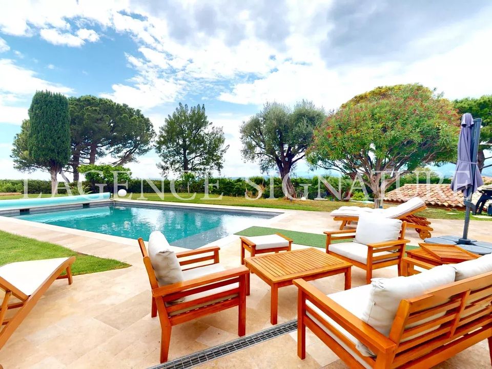 Villa in Nice, Alpes-Maritimes - photo 2
